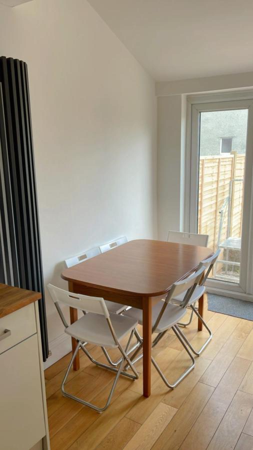 Room In Gloucester Road 4 Bristol Exterior photo